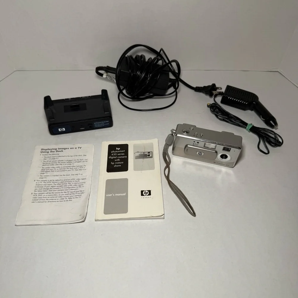 HP Photosmart Camera w/ Accessories